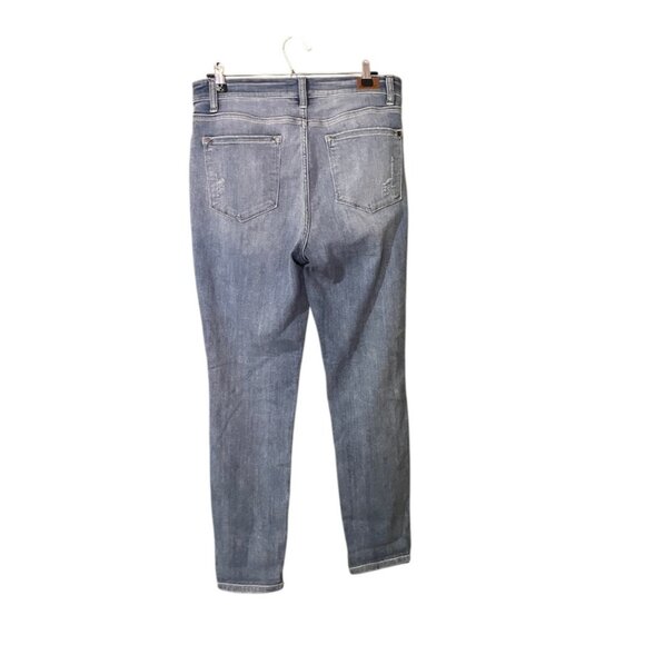 Judy Blue Relaxed Fit Jeans - Picture 4 of 8